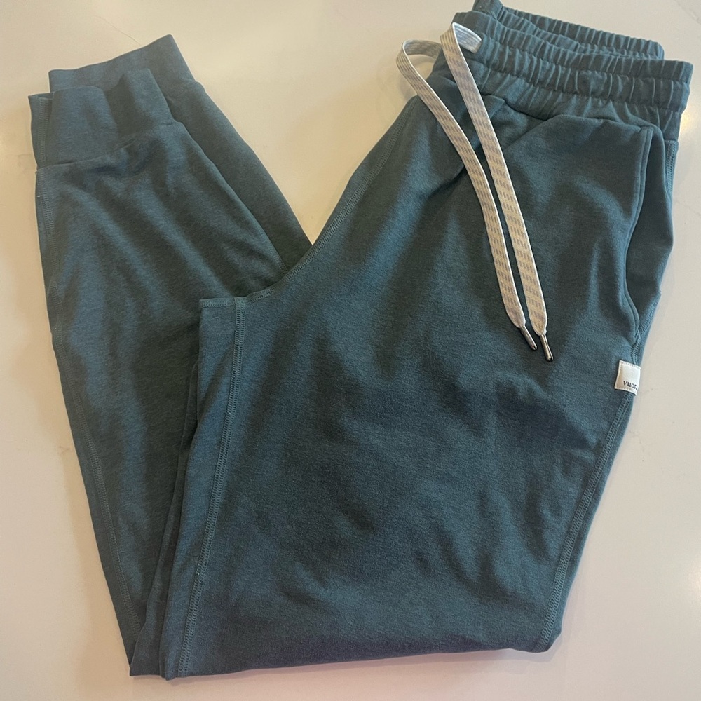 Vuori Performance Joggers